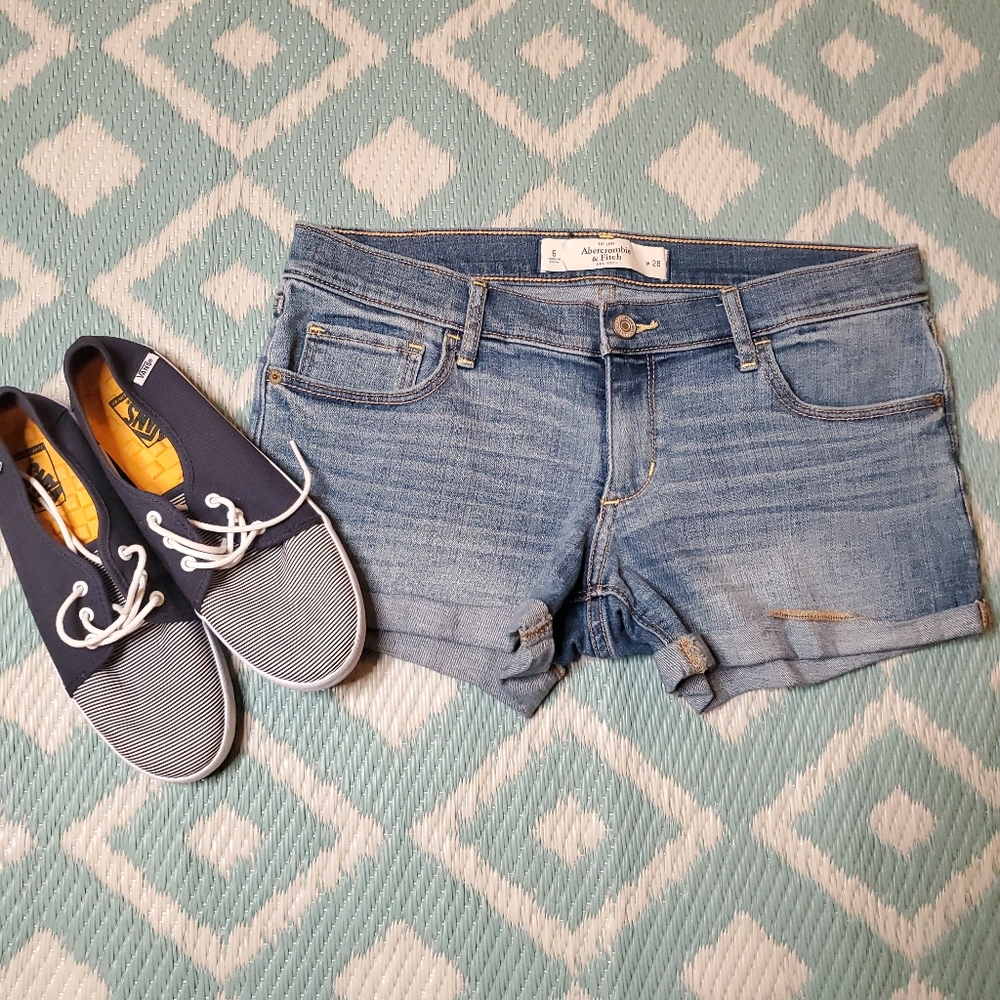 Abercrombie & Fitch | Rolled Hem Jean Shorts